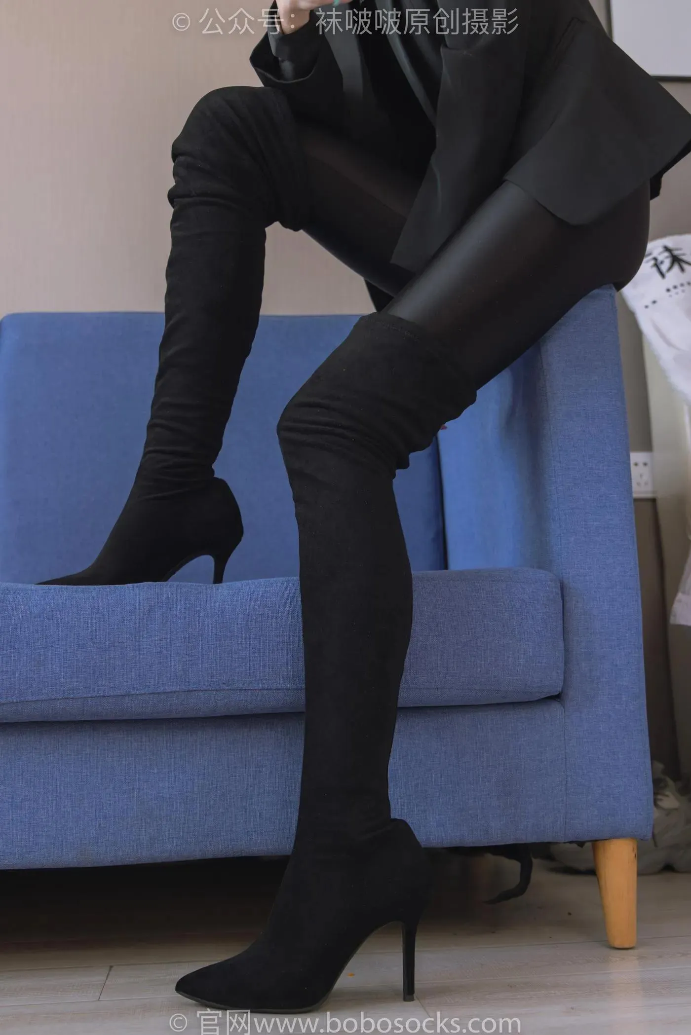 [BoBoSocks袜啵啵]NO.188 小甜豆-连体泳衣、高跟长靴、短肉丝、裸足 [147P]插图9